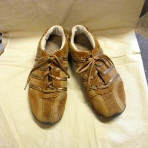 brown leather/suede sketchers sneakers size 9M